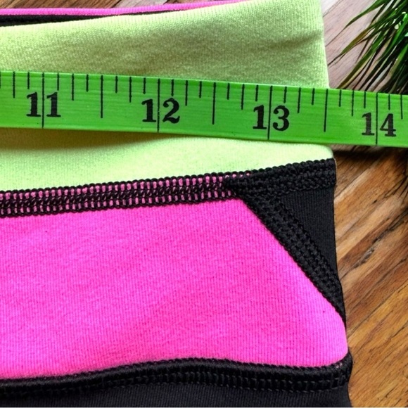 LULULEMON Wunder Under Secret Garden Reversible Leggings - Size 6 - Picture 15 of 16